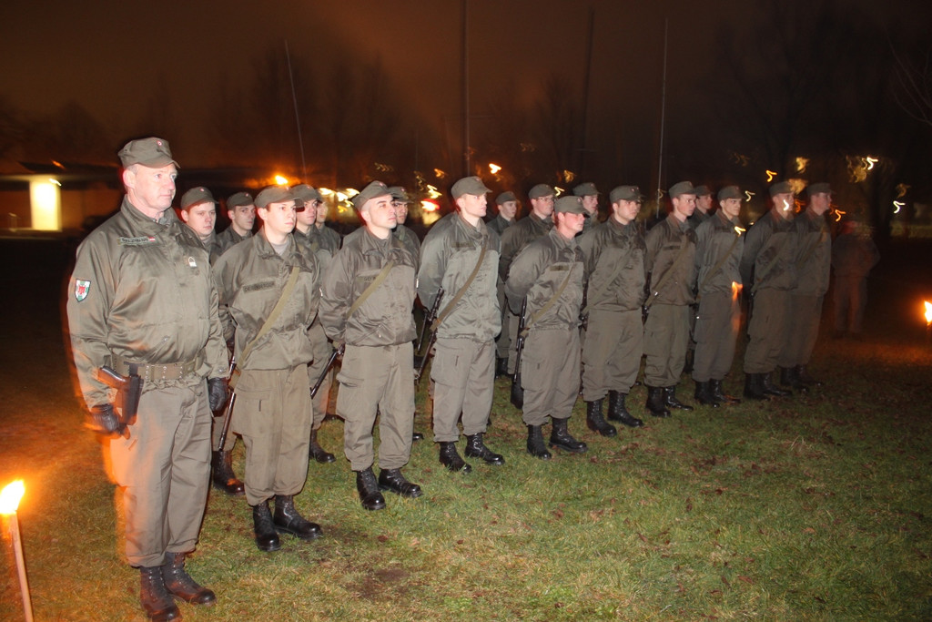 Waffen__bergabe Bundesheer 2013 _1__jpg-1357898158