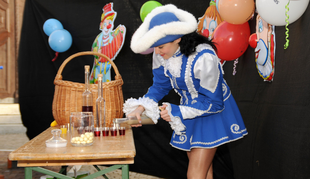 Schl__ssel__bergabe H__chst 12-01-2013 110_jpg-1358028726