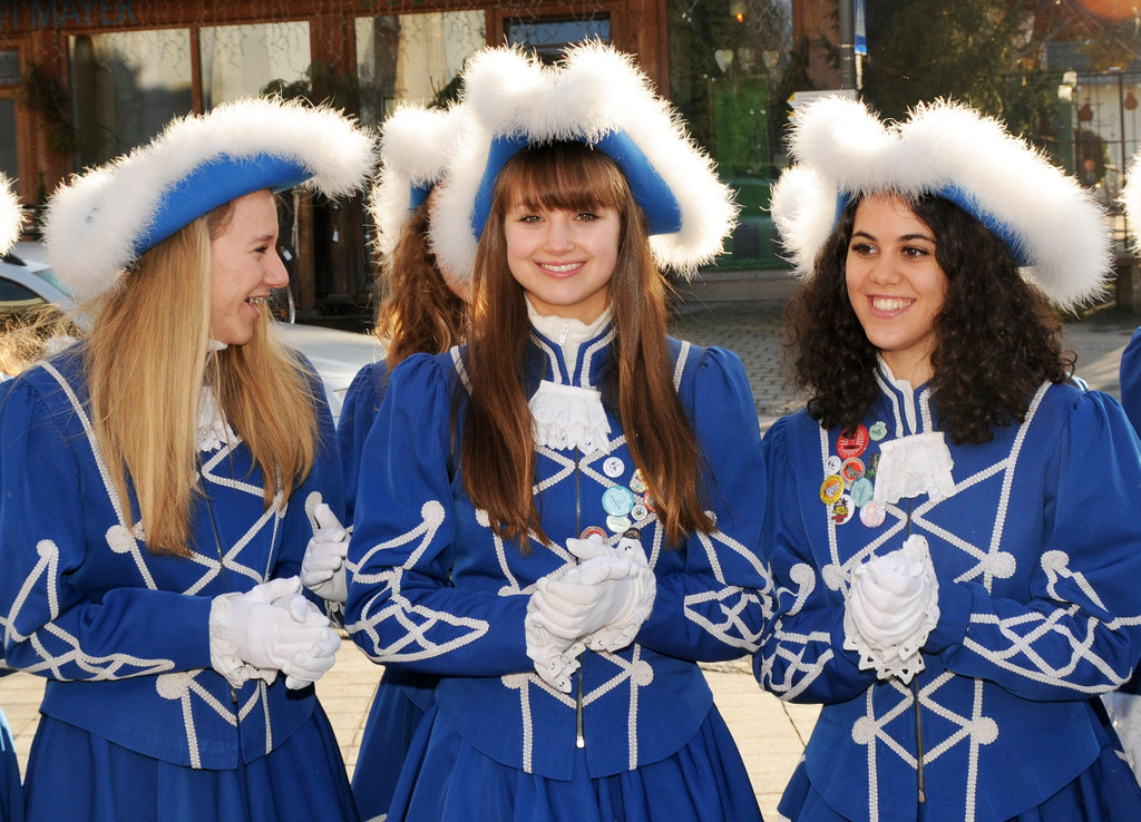 Schl__ssel__bergabe H__chst 12-01-2013 141_jpg-1358028810