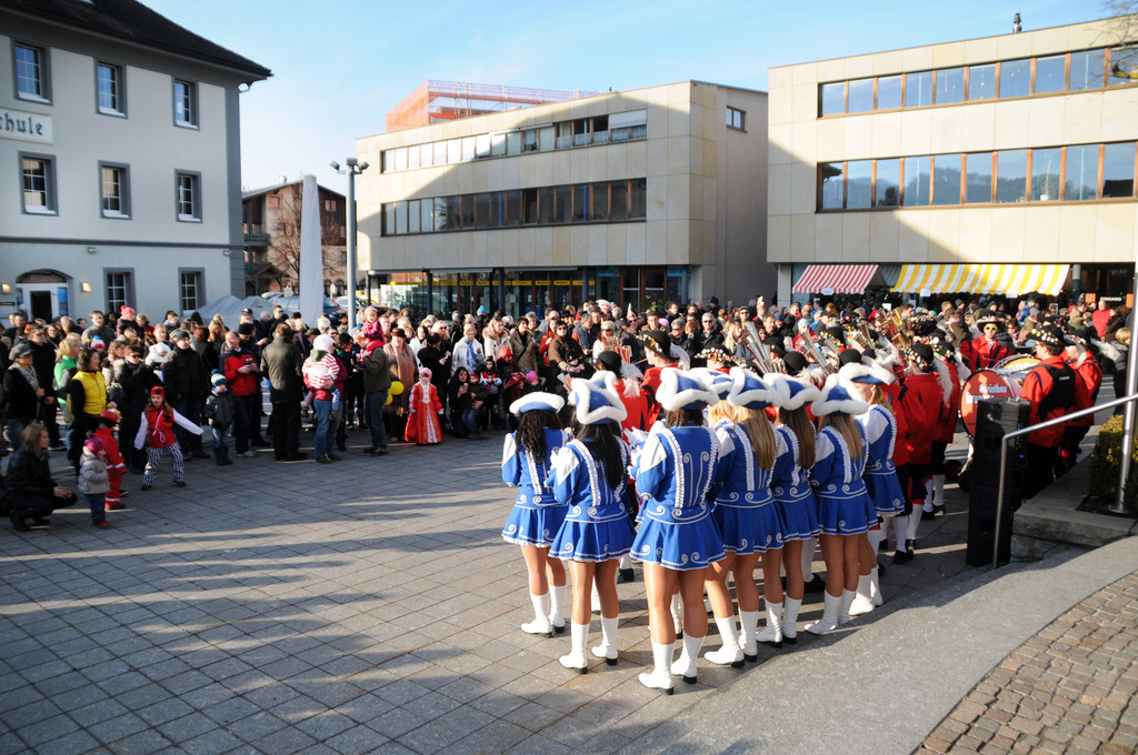 Schl__ssel__bergabe H__chst 12-01-2013 156_jpg-1358028906