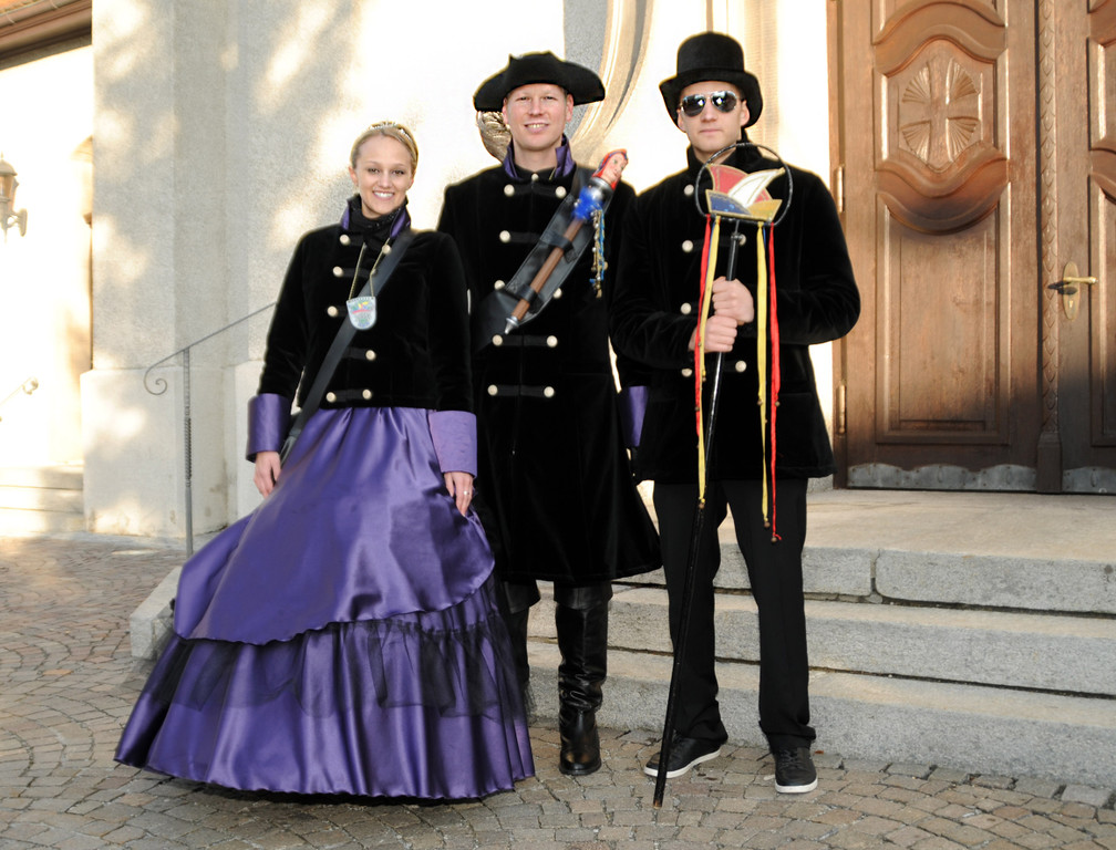 Schl__ssel__bergabe H__chst 12-01-2013 177_jpg-1358028938