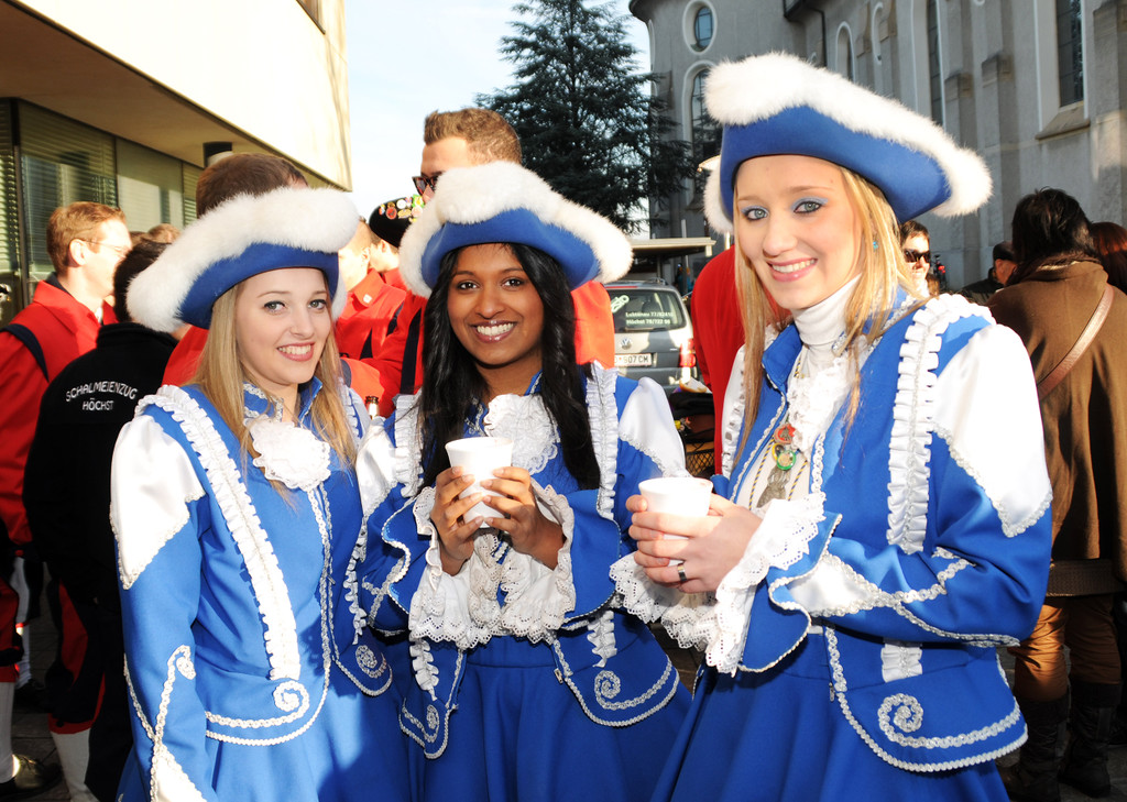 Schl__ssel__bergabe H__chst 12-01-2013 190_jpg-1358028969