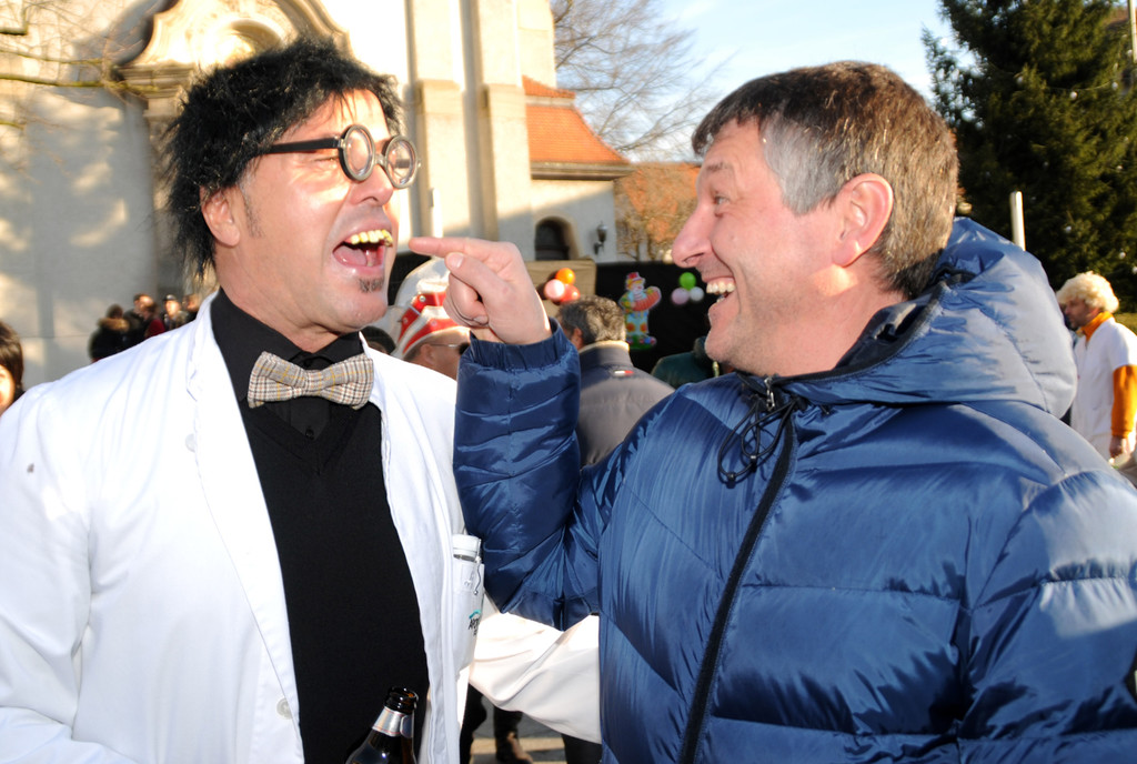 Schl__ssel__bergabe H__chst 12-01-2013 197_jpg-1358028975