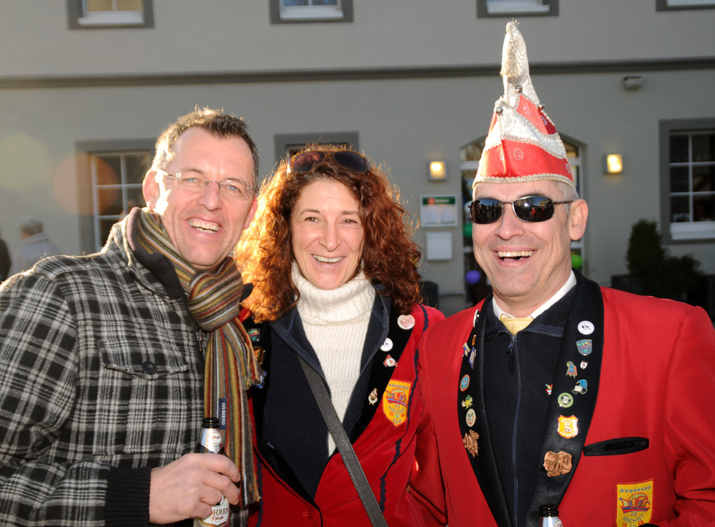 Schl__ssel__bergabe H__chst 12-01-2013 204_jpg-1358028994