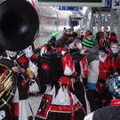 St_Anton_Anreise_Skifans_Guggemusi_01_jpg-1358087275