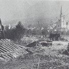 Bahndamm mit Menschen_JPG-1358153024