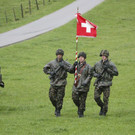 Mit der Fahne_jpg-1358153190