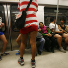 Mexiko-City: "No Pants Subway Ride" 