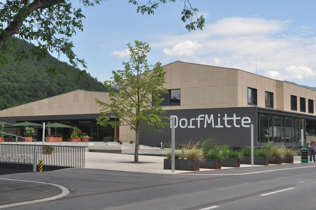 DorfMitte01.jpg