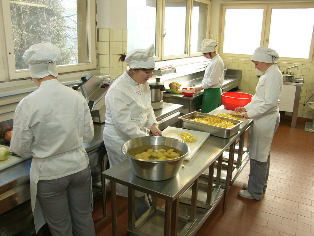 K__che 1b_JPG-1358490987