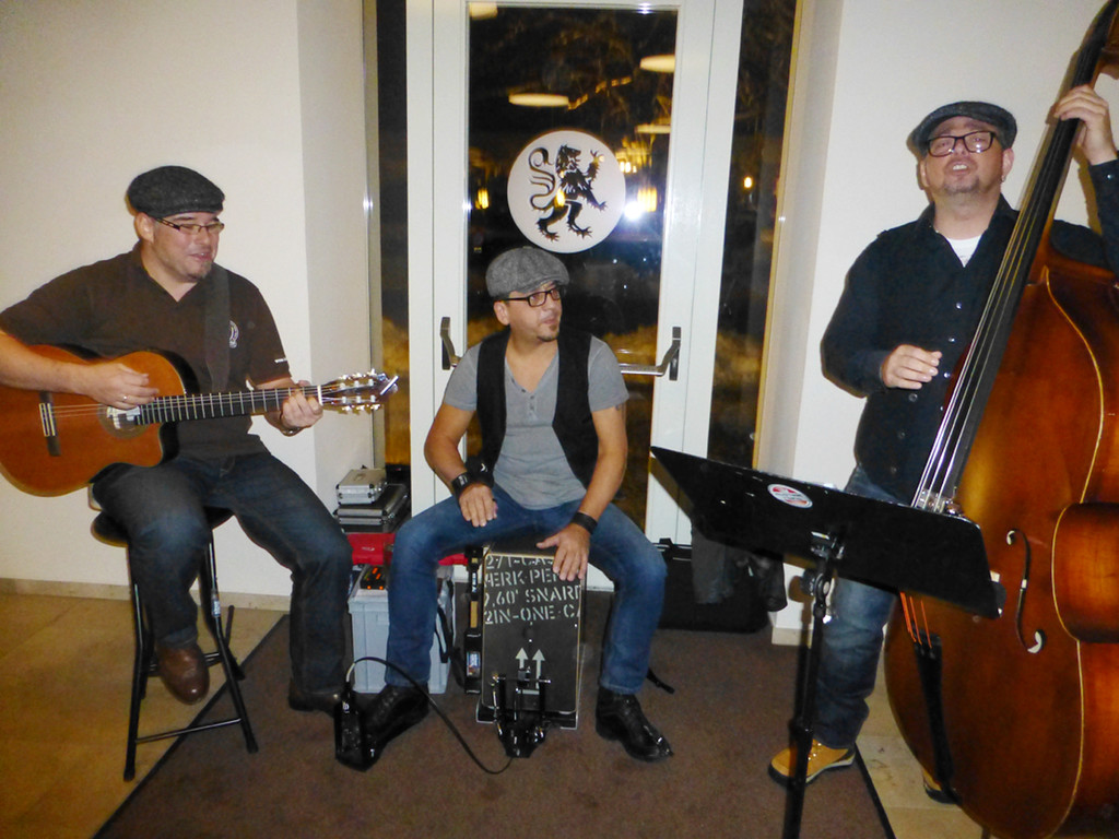 Empfang7Musik_jpg-1358703815