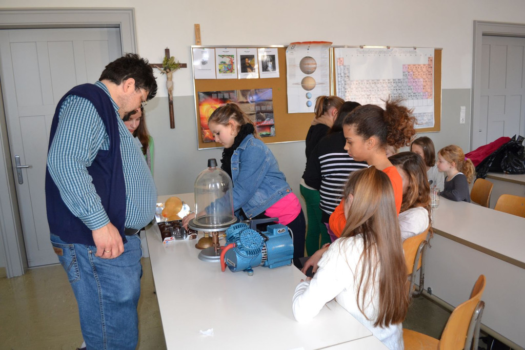 DSC_0023_jpg-1358765950