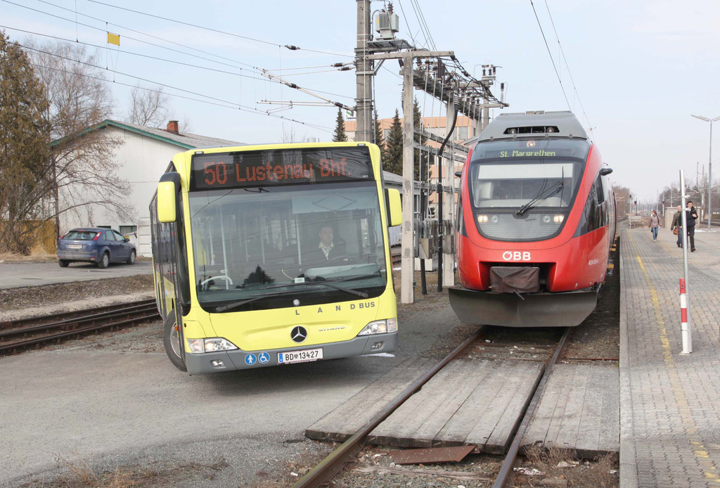 Bahn_Bus_Lustenau1_jpg-1359041580