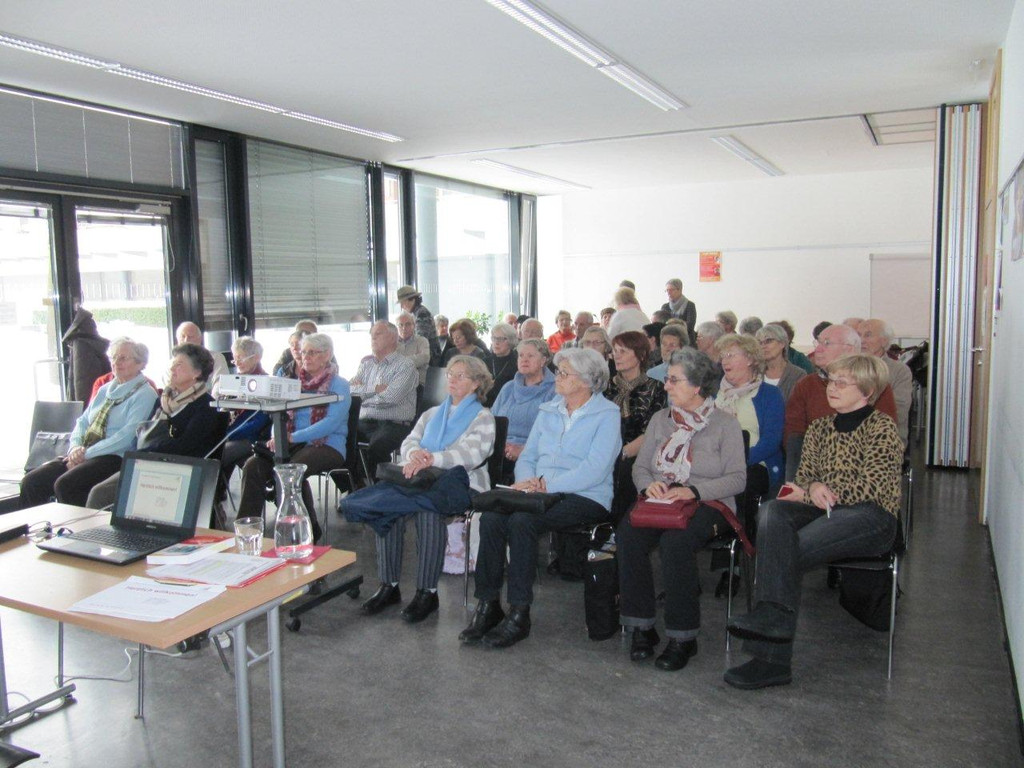 Vortrag D__ringer nochmall voller Saal_jpg-1359071445