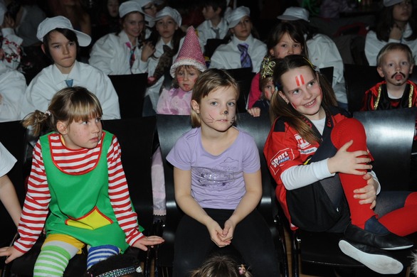 KinderfaschingMaeder097.JPG