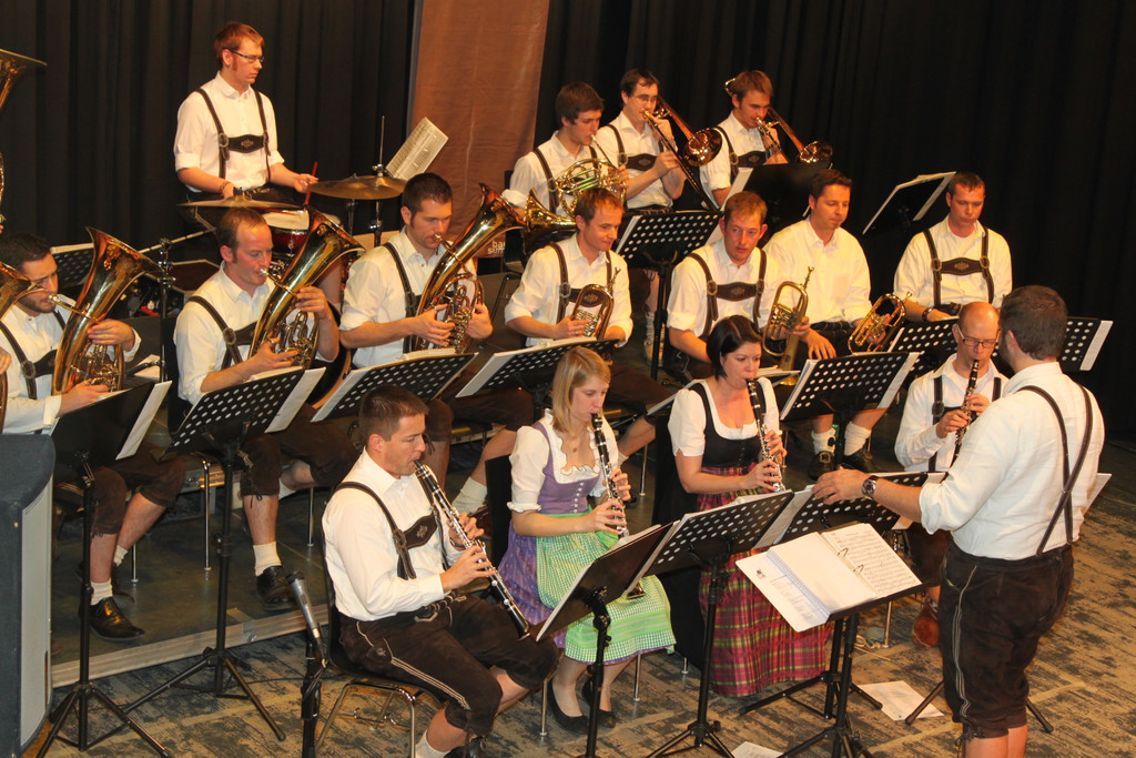 FunkSwingPolka_Fraxern_2013 _150__jpg-1359298180