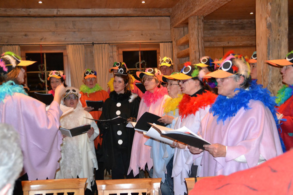 CAntemus Ball4_jpg-1359312823