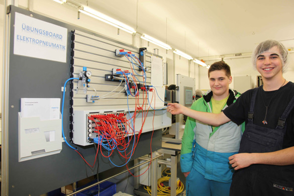 Zone L - Nacht der Ausbildungsbetriebe 2013 25_jpg-1359572823