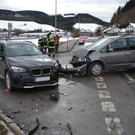 Schwerer Verkehrsunfall mit 3 Fahrzeugen auf der B54 / Grimmenstein