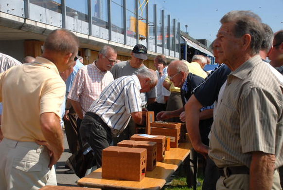 Bienenmarkt084.JPG