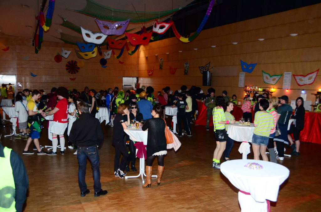 Faschingsparty079.jpg