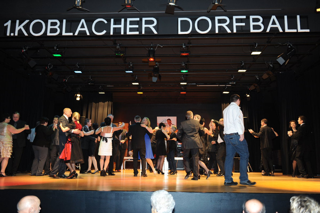 Dorfball025.JPG