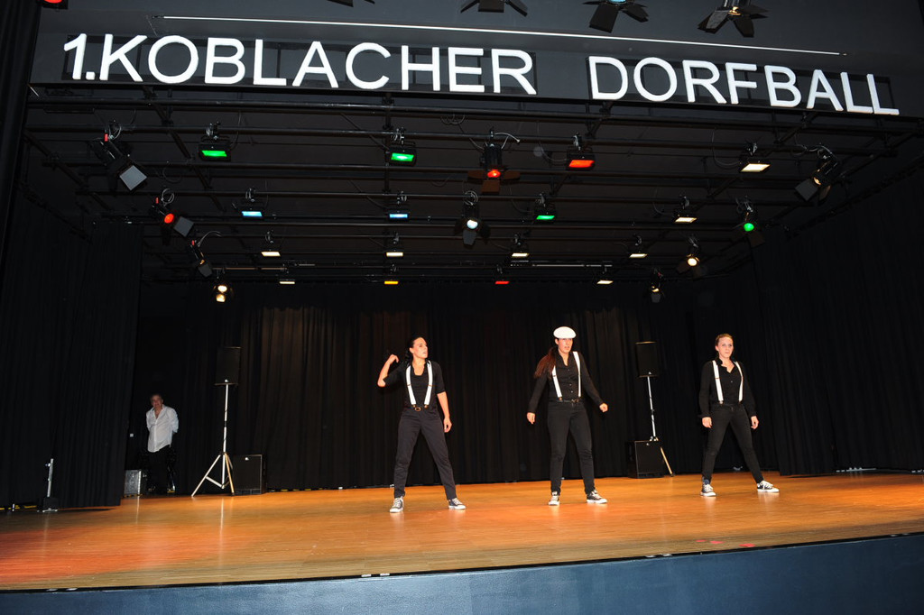 Dorfball205.JPG