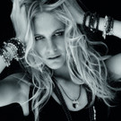 THOMAS SABO_R_32_33 Poppy Delevigne.jpg