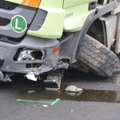 Schwerer Verkehrsunfall auf der A2 bei Grimmenstein: Zwei Personen verletzt