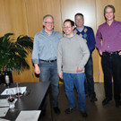 DSC_7336 vlnr Obmann Reinhard Kopf mit Neumitgliedern Herbert Ender und Gerald Riner_ ObmStv Peter Giesinger_JPG-1360167132