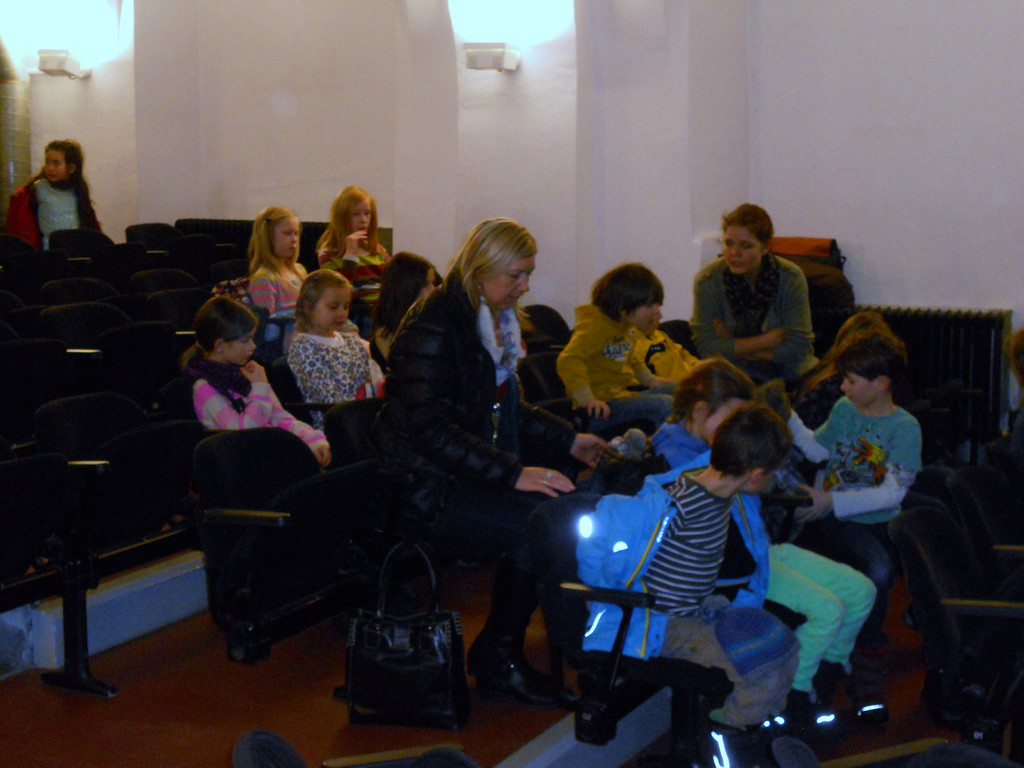 06 Kinderkinobesucher.JPG