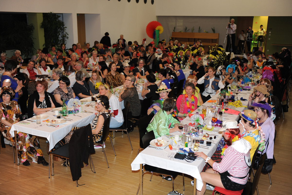 Frauenkraenzle070.JPG