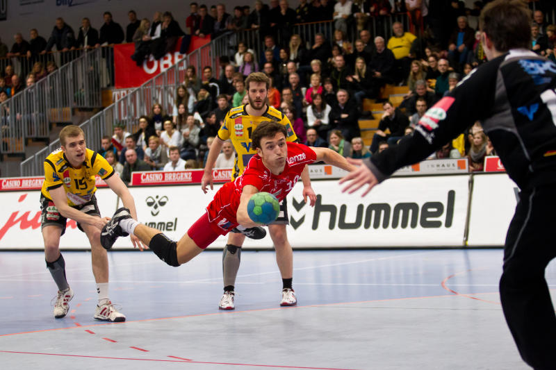 file68ql8we7a9erh92btt_jpg-1360489072