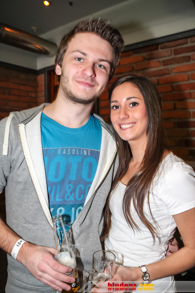 12578398.jpg