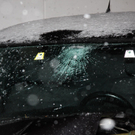 Kennelbach: Pkw kracht gegen Baum