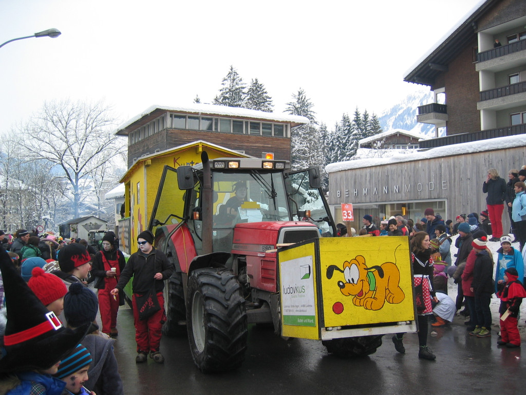 IMG_3045_JPG-1360662967