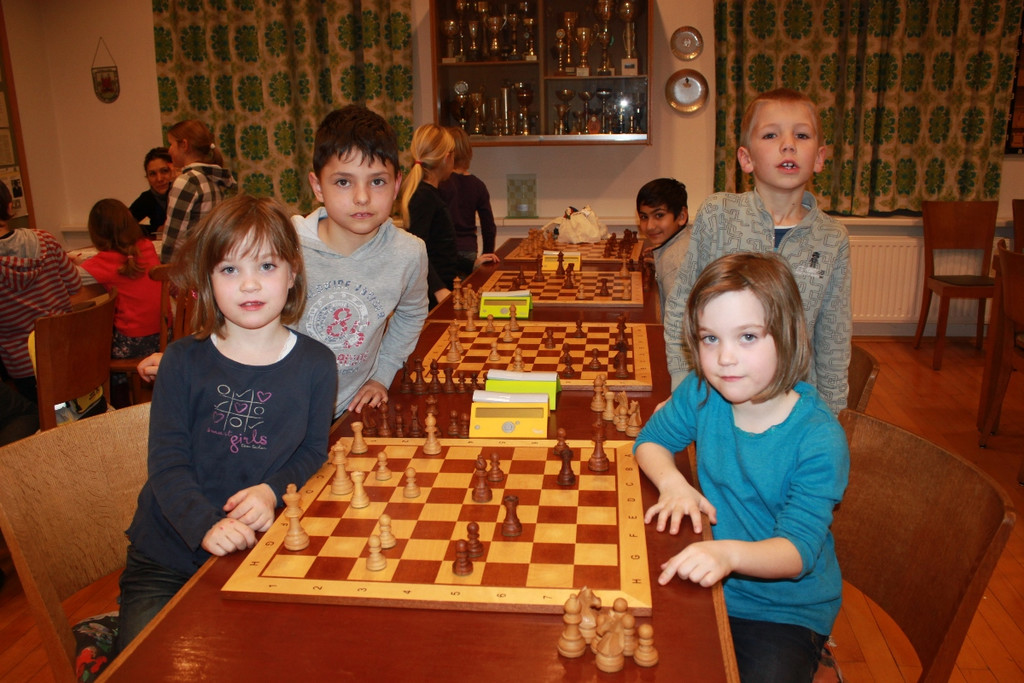 Schach Nachwuchskurs KLEIN 2013 _27__jpg-1360750821