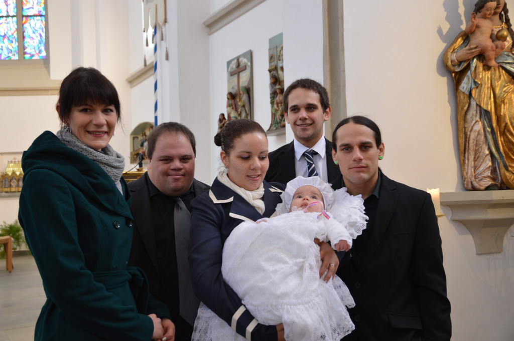 Taufe Emilia_ Gai__au 021_JPG-1361114073