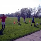 150409 Noah Fussball erstes Mal Rasen 006.jpg