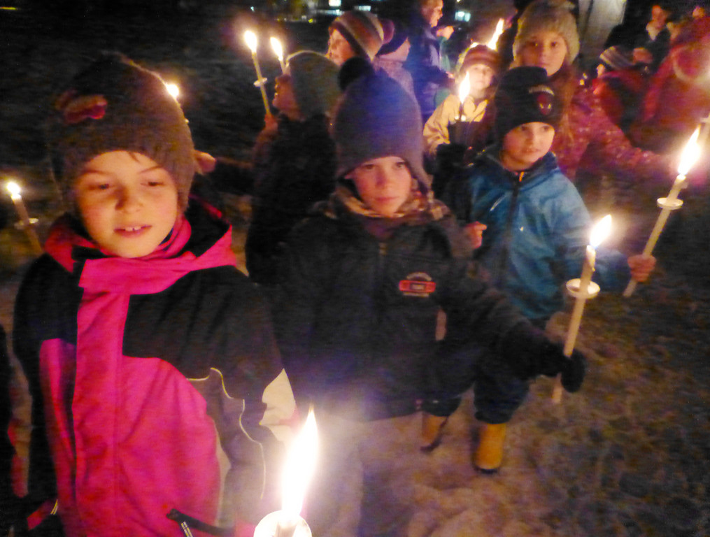 Schwefel4Fackeln_jpg-1361190660