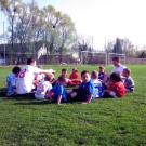 150409 Noah Fussball erstes Mal Rasen 012.jpg