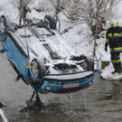 04_B55 Bad Schoenau_Pkw im Bach _6_.JPG