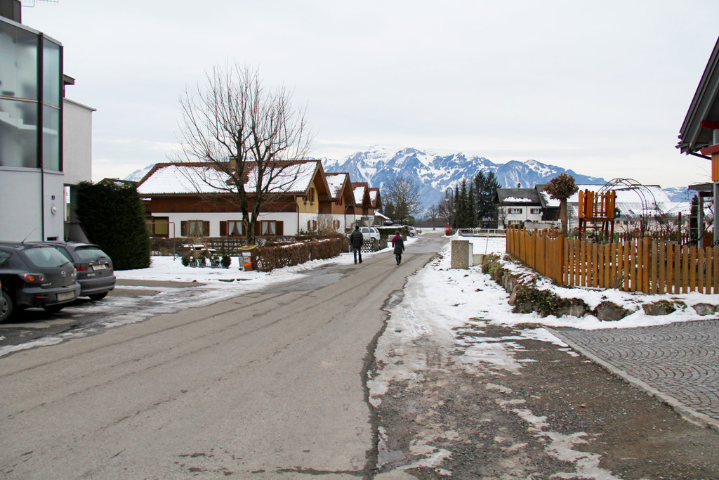 Burgisweg2_JPG-1361878034