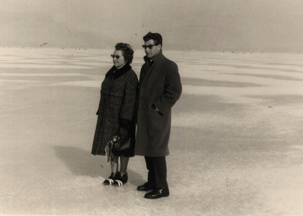 Chiste 1963 Bodensee Gisela mit Sohn Gerhard_jpg-1361884492