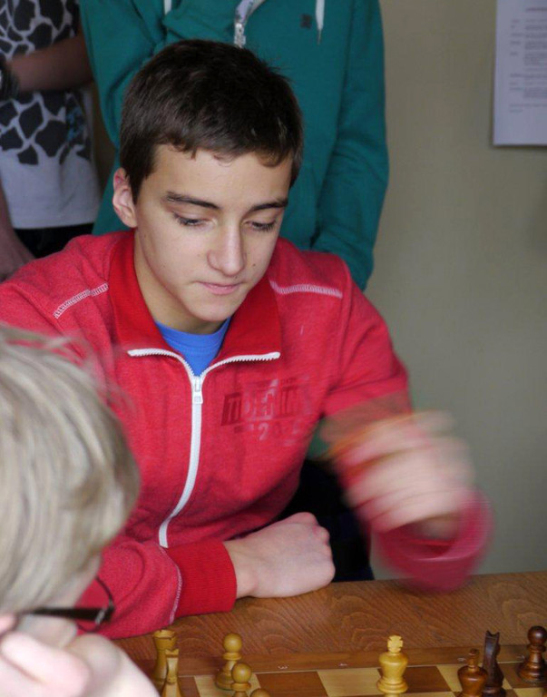 A10Laslo_jpg-1362080614