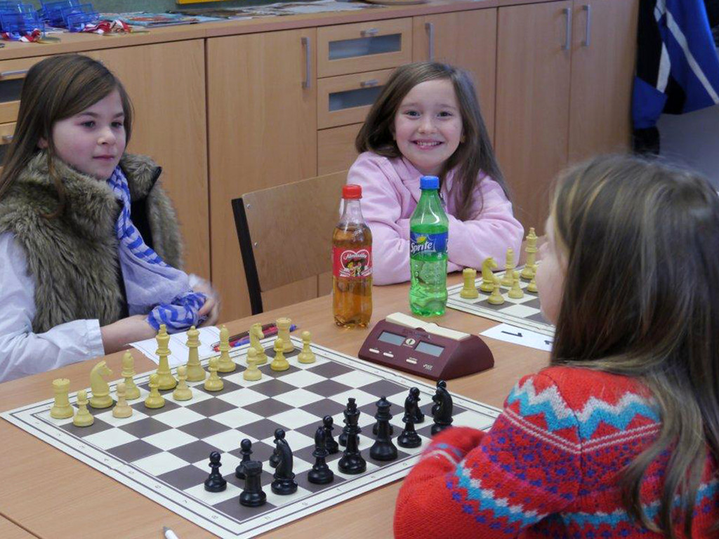 A12Aklexa___jpg-1362080633