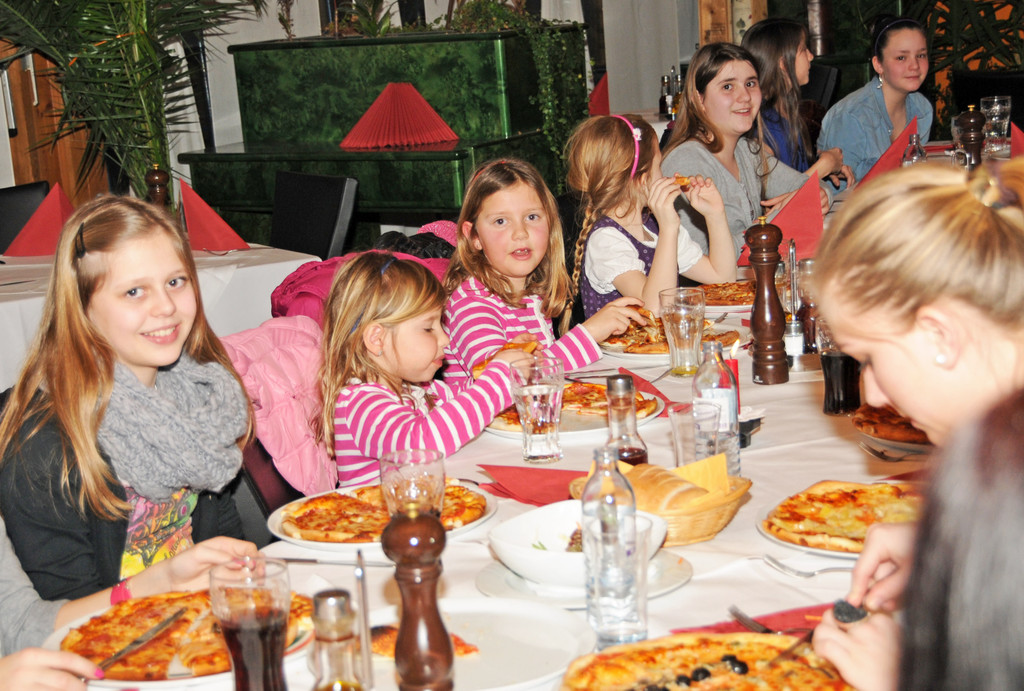 Muf__ngar-Pizza 01-03-2013 12_jpg-1362173365