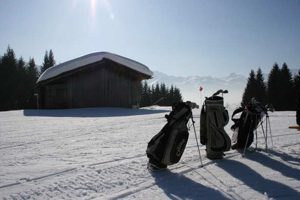 Wintergolf2_JPG-1362345052