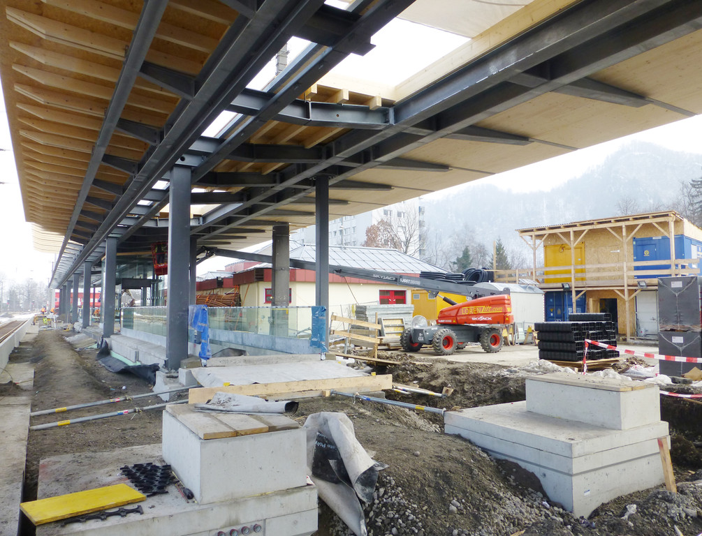 Bahnhof5Dach_jpg-1362440257