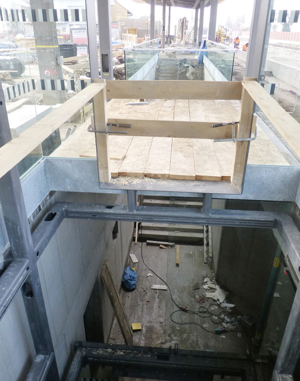 Bahnhof11Abgang_jpg-1362440277